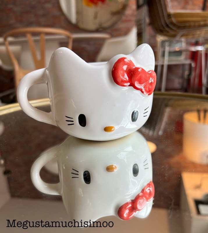 [MGM-130] Taza 3D Hello Kitty - Sanrio