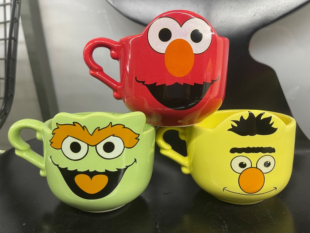 [MGM-064] Taza Plaza Sésamo - Personajes